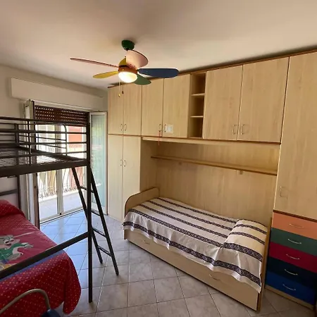 Apartment - Vicino Al Mare, Lontano Dalla Ferrovia