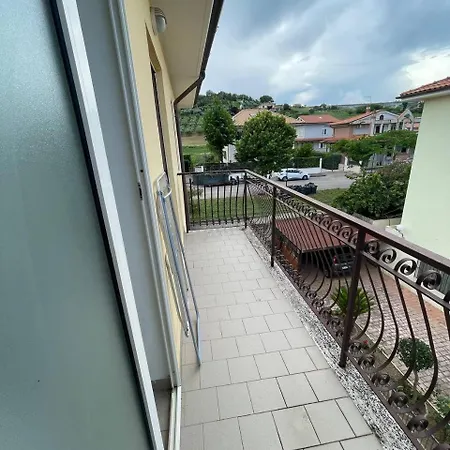 - Vicino Al Mare, Lontano Dalla Ferrovia Апартаменты