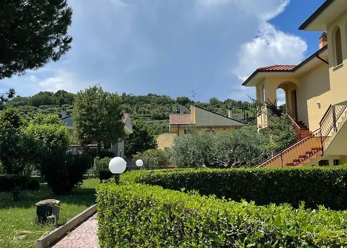 - Vicino Al Mare, Lontano Dalla Ferrovia بينيتو